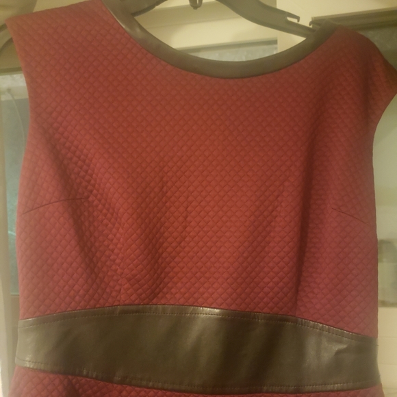 Dress - Picture 1 of 6